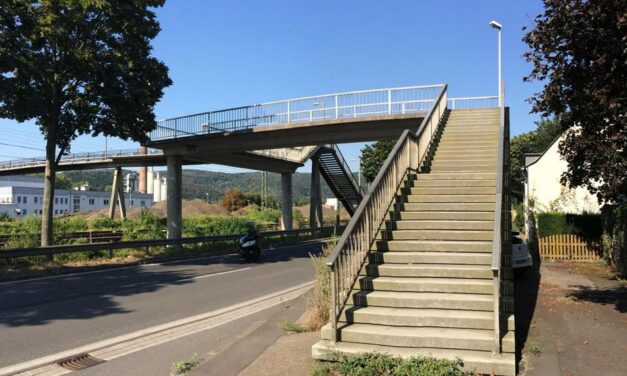 Nachtarbeiten beim Rückbau der Max-Schwarz-Brücke