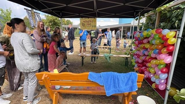 Willkommen auf dem Rummel: Sommerfest der kommunalen Kita LahnEggs begeisterte Groß und Klein