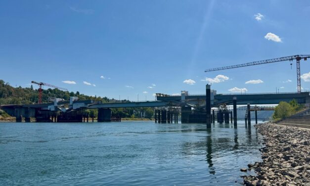Die Brücke neben der Brücke nimmt weiter Form an