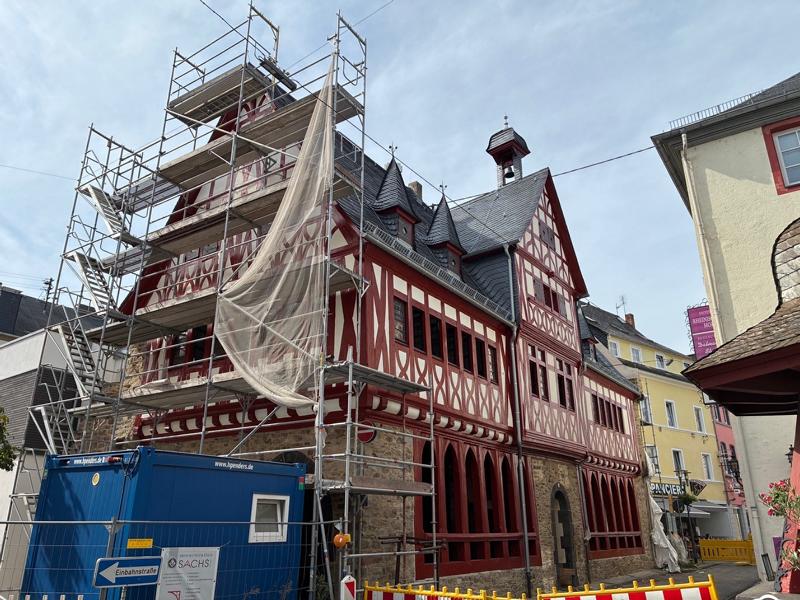 Gerüst am Alten Rathaus ist abgebaut
