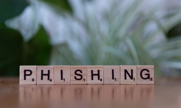 Kanzlei Dr. Araujo Kurth: Spezialisierte Hilfe bei Phishing, SCHUFA-Streit und Anlageschäden