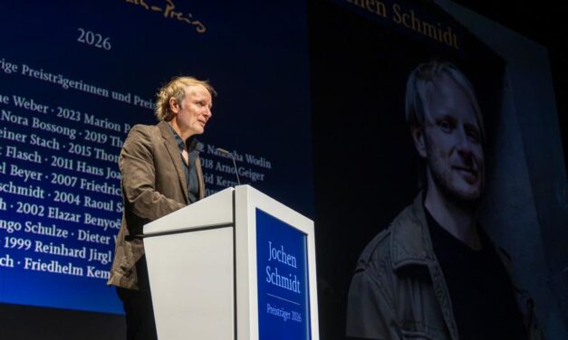 Feierliche Verleihung des Joseph-Breitbach-Preis 2026 an Jochen Schmidt im Theaterzelt auf der Festung Ehrenbreitstein