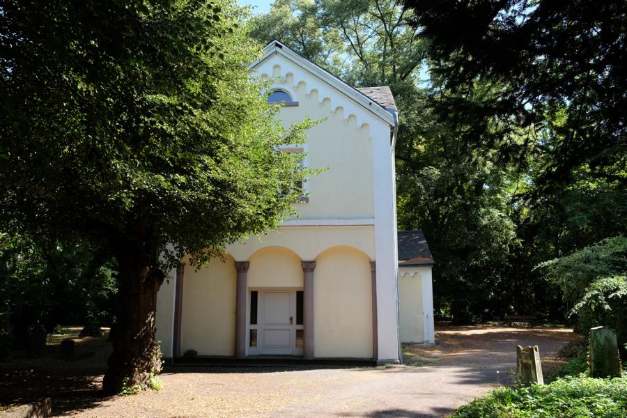 Zwischen Kriminalfällen und historischen Grabstätten